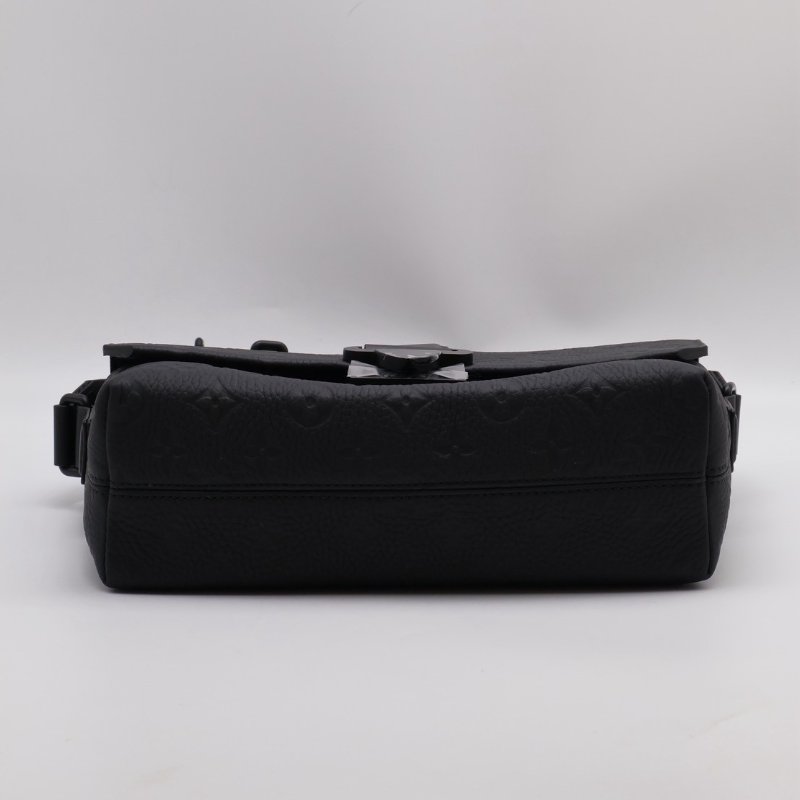 LOUIS VUITTON S-Cape 壓紋牛皮郵差包 - 黑-3