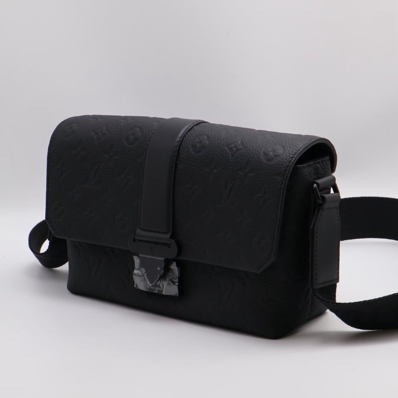 LOUIS VUITTON S-Cape 壓紋牛皮郵差包 - 黑-4