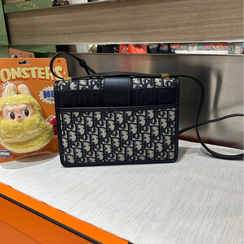 Dior 30 Montaigne-2