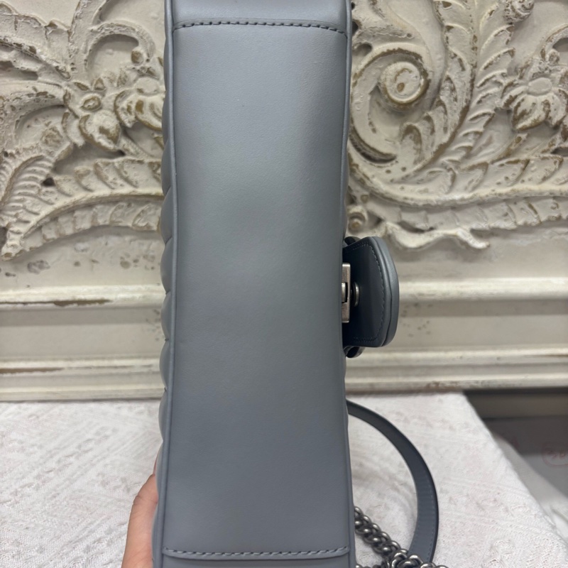 Gucci灰色马蒙翻盖包-12
