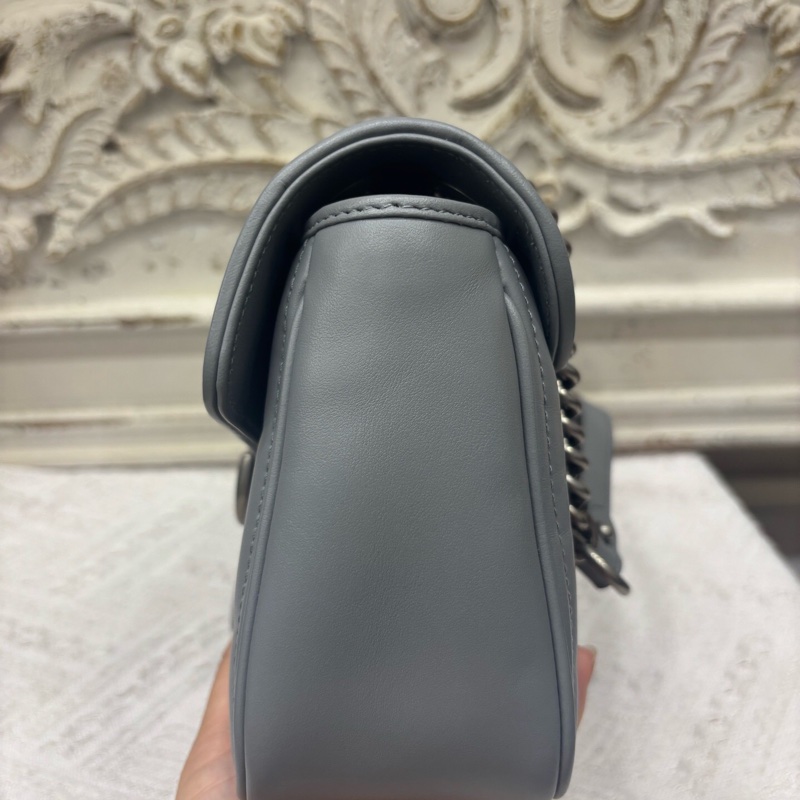Gucci灰色马蒙翻盖包-13