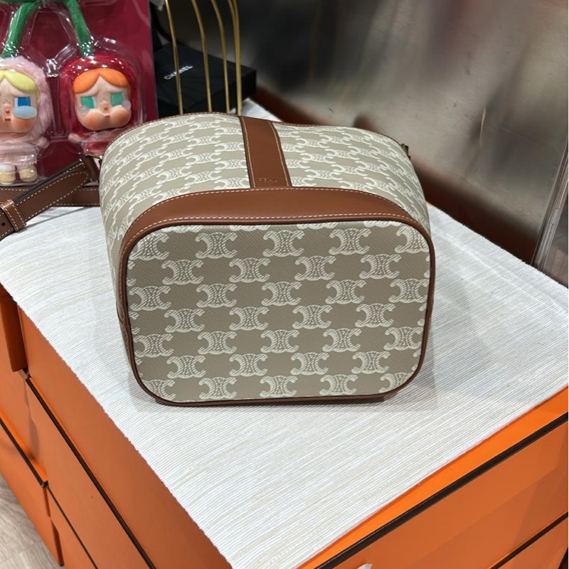 CELINE BUCKET CUIR TRIOMPHE手袋 米棕色牛皮-5