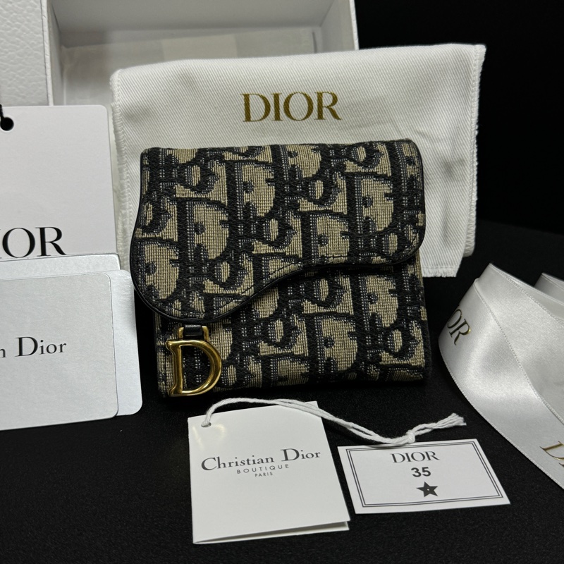（極新 全套配件🎁） Dior 經典老花 馬鞍短夾 專櫃24000-3