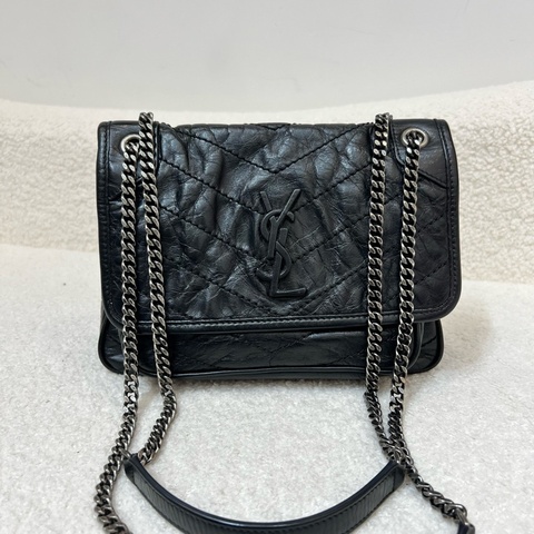 Ysl niki baby黑銀小號 D扣鏈條包 尺寸約21*16*7.5 附件防塵袋