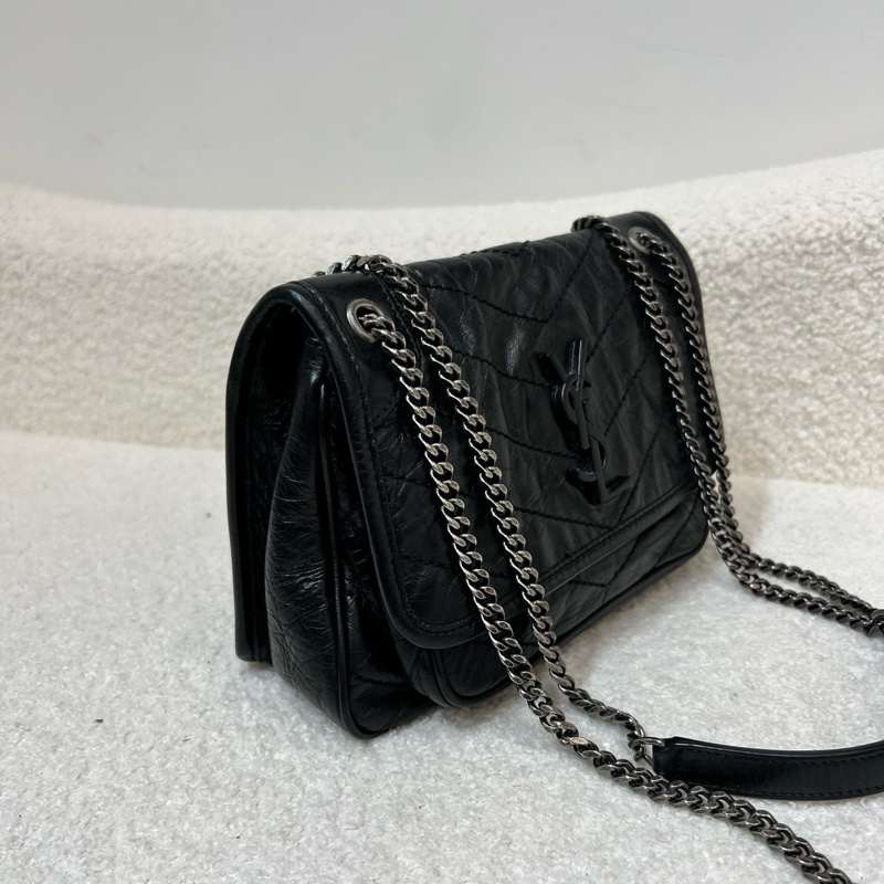 Ysl niki baby黑銀小號 D扣鏈條包 尺寸約21*16*7.5 附件防塵袋-1