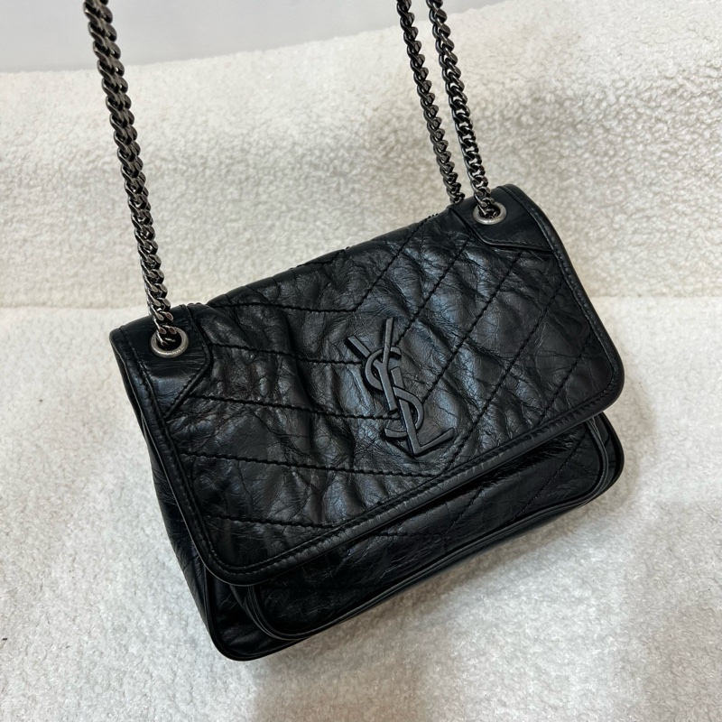 Ysl niki baby黑銀小號 D扣鏈條包 尺寸約21*16*7.5 附件防塵袋-4
