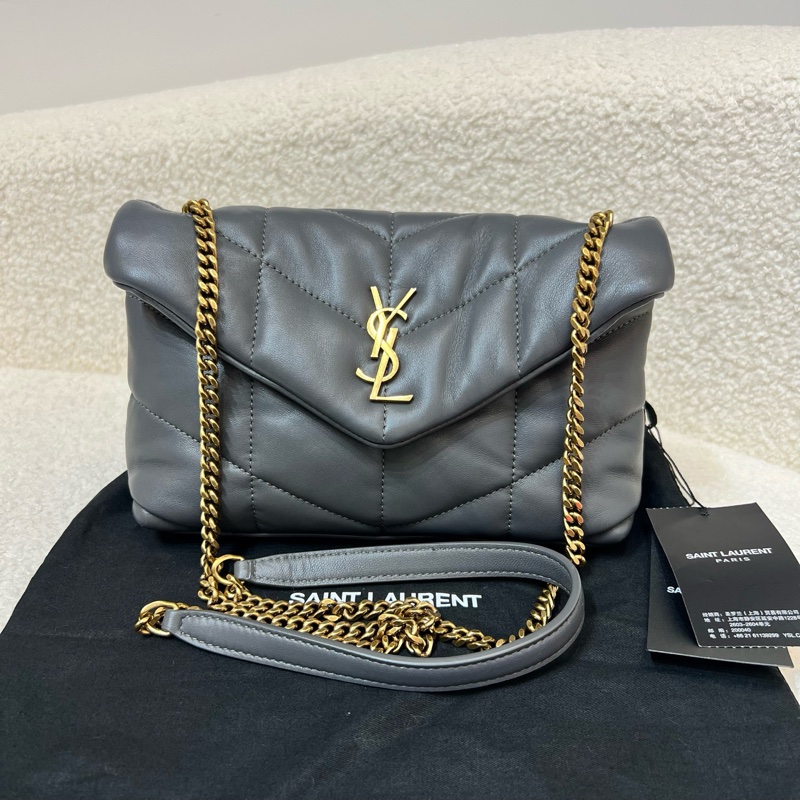 YSL UFFER TOY灰金羊皮革 迷你mini雲朵包手袋鏈條包22年 塵袋 尺寸約22.5*16*8。-0