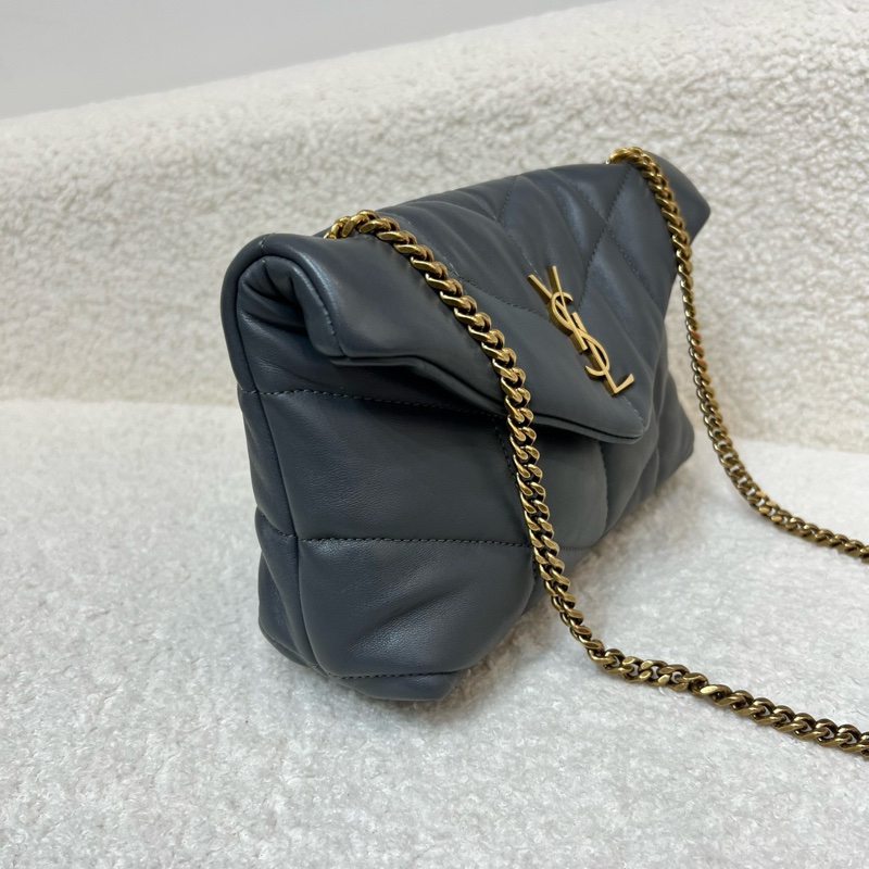 YSL UFFER TOY灰金羊皮革 迷你mini雲朵包手袋鏈條包22年 塵袋 尺寸約22.5*16*8。-2