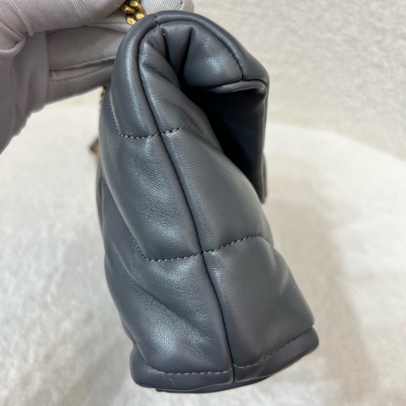 YSL UFFER TOY灰金羊皮革 迷你mini雲朵包手袋鏈條包22年 塵袋 尺寸約22.5*16*8。-10