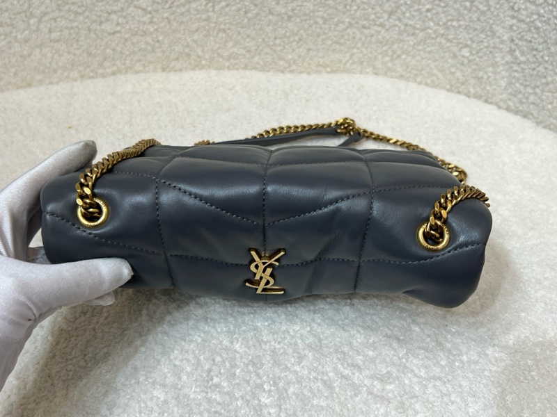 YSL UFFER TOY灰金羊皮革 迷你mini雲朵包手袋鏈條包22年 塵袋 尺寸約22.5*16*8。-19