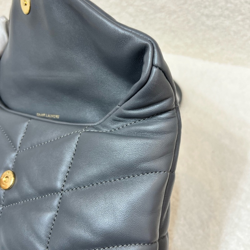 YSL UFFER TOY灰金羊皮革 迷你mini雲朵包手袋鏈條包22年 塵袋 尺寸約22.5*16*8。-21