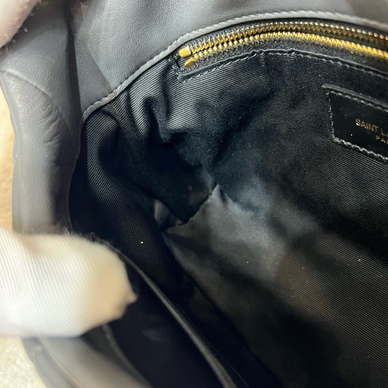 YSL UFFER TOY灰金羊皮革 迷你mini雲朵包手袋鏈條包22年 塵袋 尺寸約22.5*16*8。-26