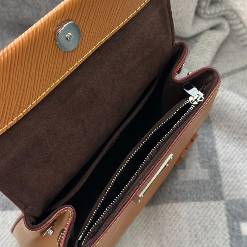 LOUIS VUITTON Cluny Mini - 棕-4