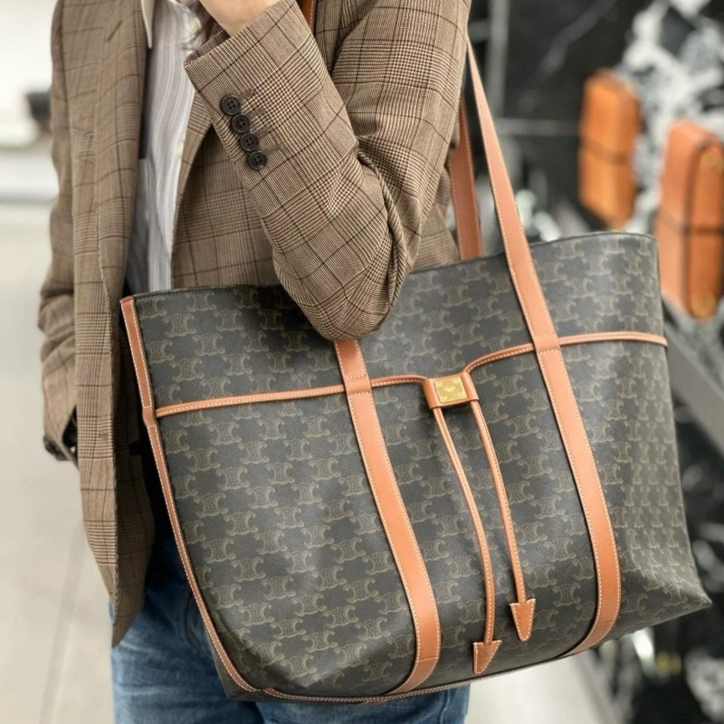Celine Cabas Tote-7