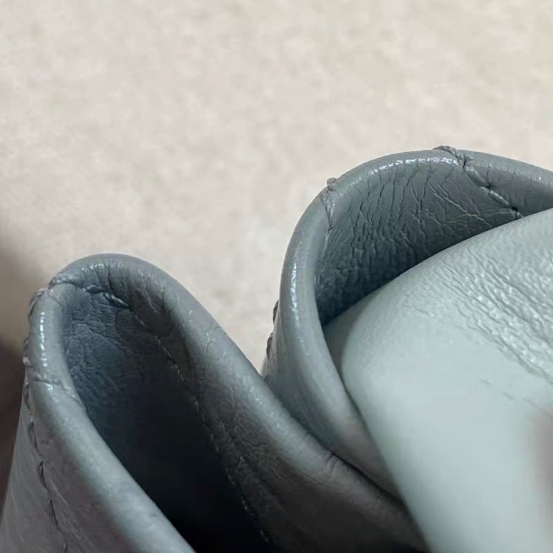 Chanel 22bag 中號 灰金色-31