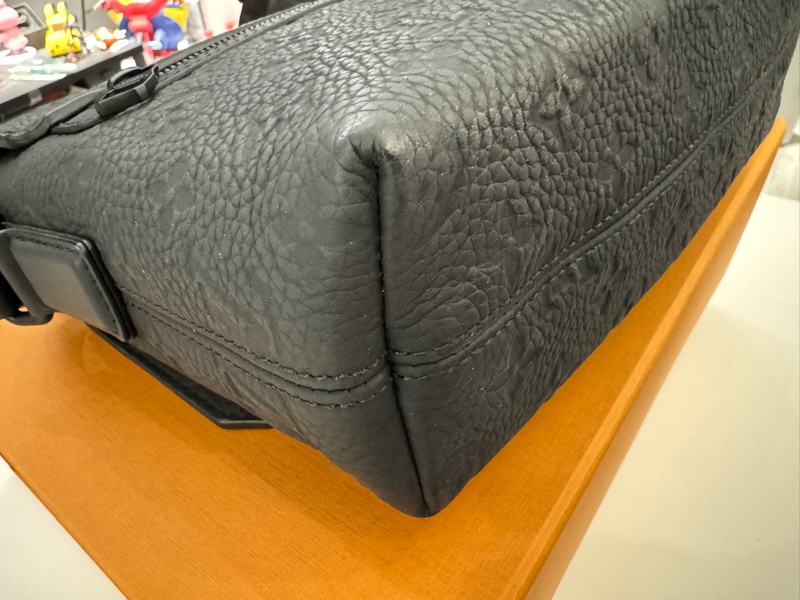 Louis Vuitton LV M23741 S-Cape 黑色 郵差包 斜背包 側背包 皮革-8