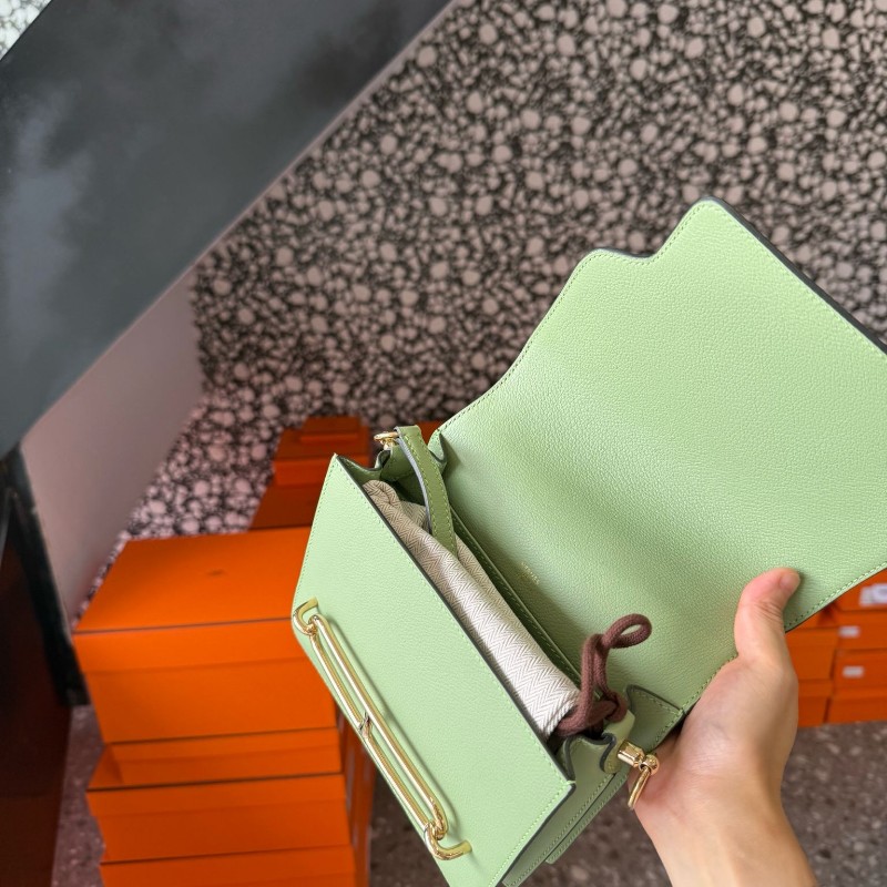Hermes Roulis19-3