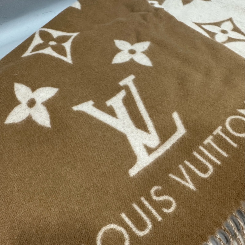 LV M76067 奶茶色拼米白色雙面羊毛圍巾 170x45-2