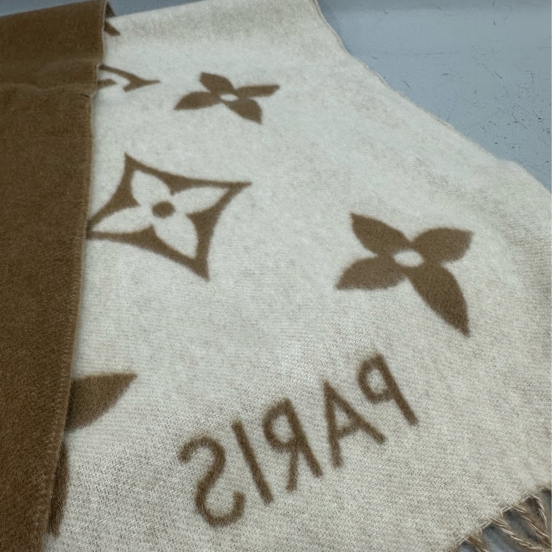 LV M76067 奶茶色拼米白色雙面羊毛圍巾 170x45-3