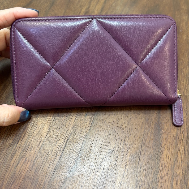 Chanel 紫羊皮19ㄇ拉4卡中夾-3
