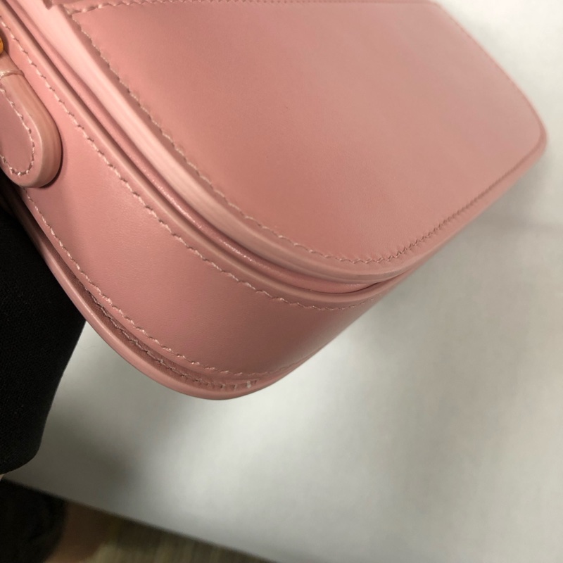 Dior 復古粉色光面牛皮革 尺寸約18 *10cm 編碼23年-4