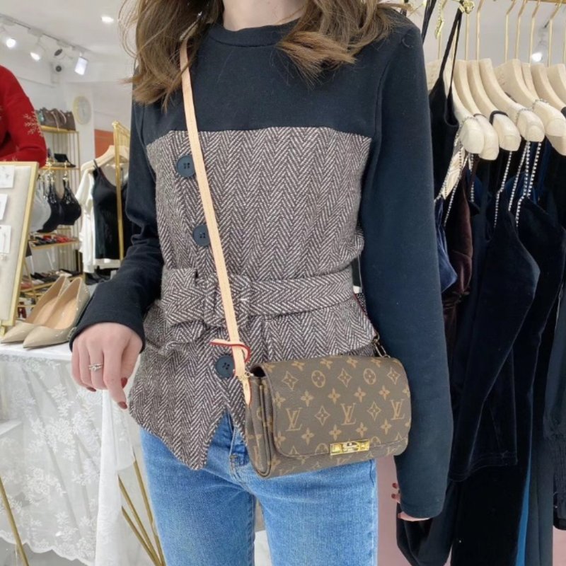 LV 經典老花M40717 🌈實品拍照🌈Favorite PM (小) 經典花紋鍊條肩背包 斜背包~二手-6