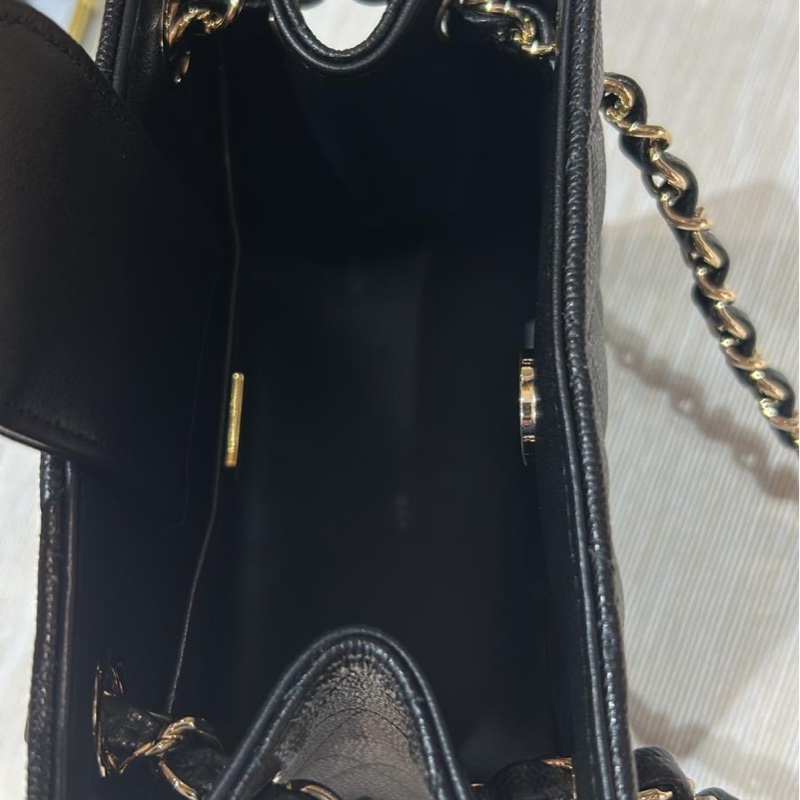 Chanel mini bucket bag黑色荔枝牛皮金扣-4