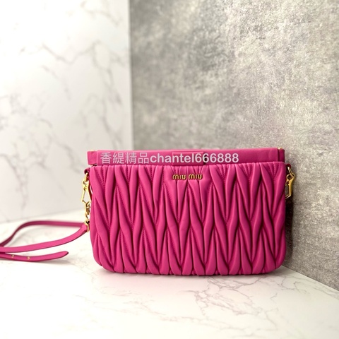 💗香緹國際精品💗 Miu Miu 小羊皮肩背包