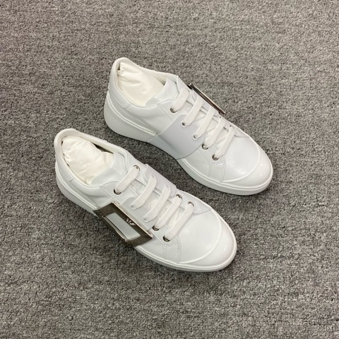 促銷品Roger Vivier Viv' Skate皮革運動鞋銀扣