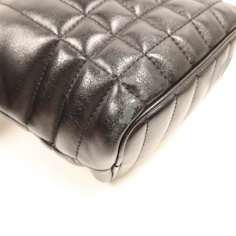 BURBERRY 牛皮皮革Lola Mini Bucket金扣鏈帶肩背袋-11