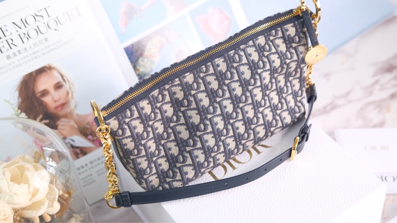 台灣購證全配 Dior star hobo 肩背包-9