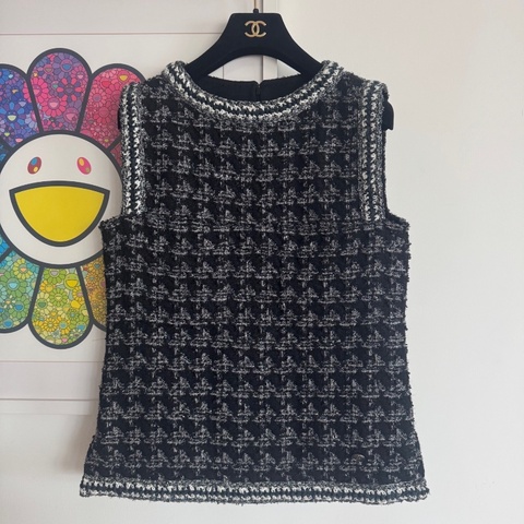 CHANEL top