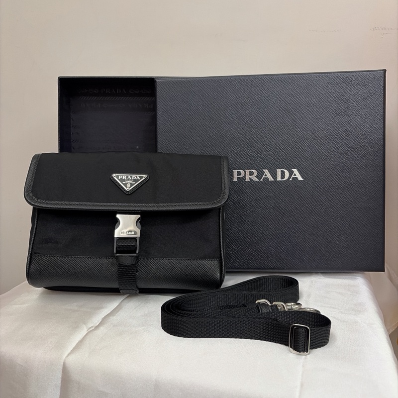 Prada側背手機包-0