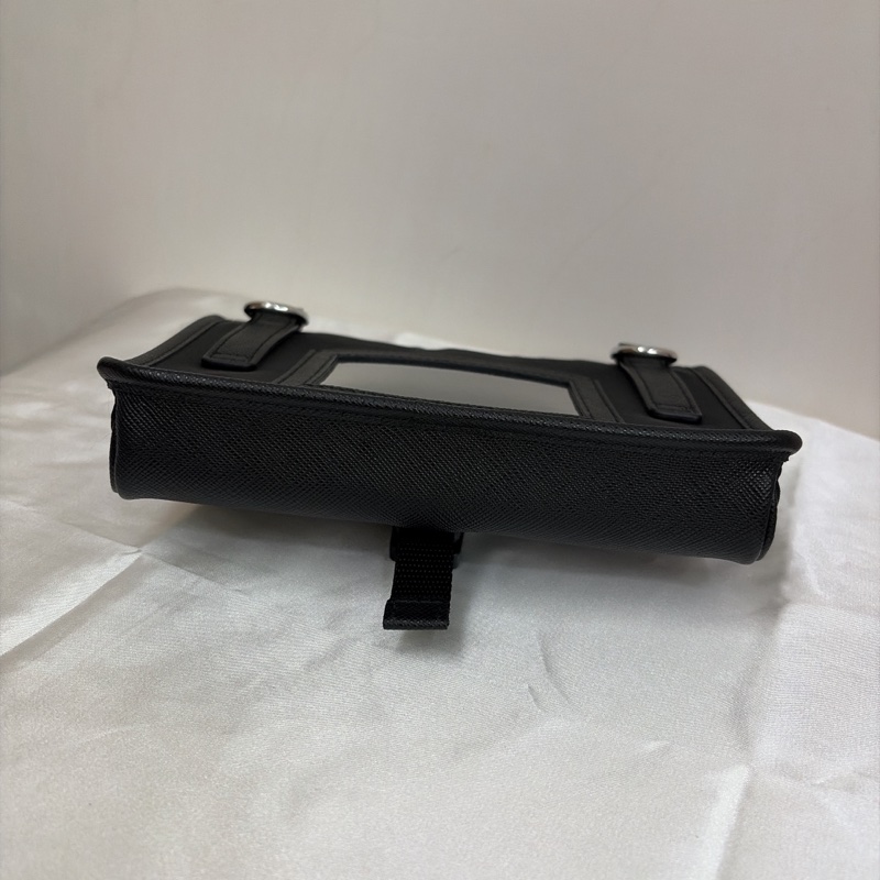 Prada側背手機包-4