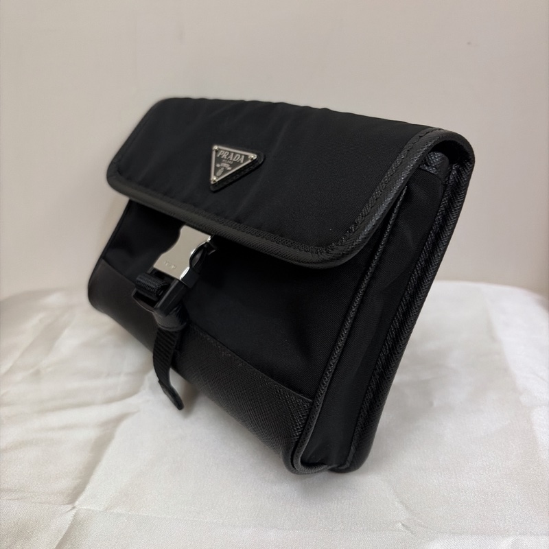 Prada側背手機包-6