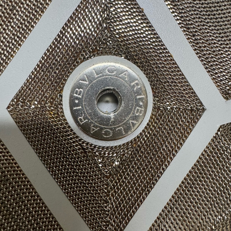 寶格麗 BVLGARI 蛇頭風琴包手提,單肩晚宴包, Million chain 圖案 小牛皮斜挎包 黑瑪瑙眼黑白琺瑯蛇首搭扣 單肩包手提包 白瑪瑙色-14