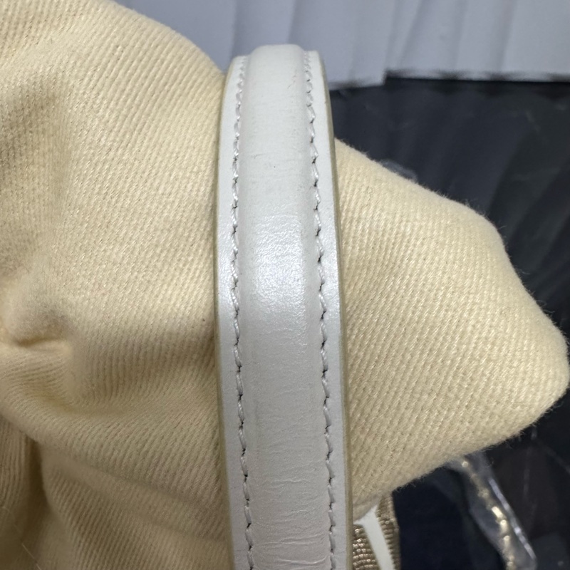 寶格麗 BVLGARI 蛇頭風琴包手提,單肩晚宴包, Million chain 圖案 小牛皮斜挎包 黑瑪瑙眼黑白琺瑯蛇首搭扣 單肩包手提包 白瑪瑙色-17