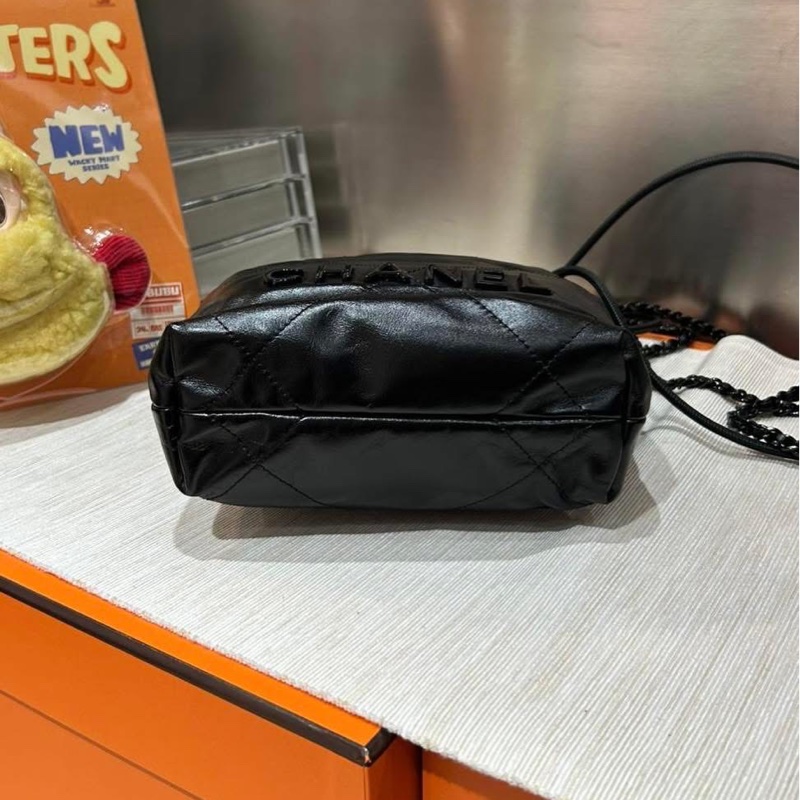 Chanel 22 mini so black calfskin-4
