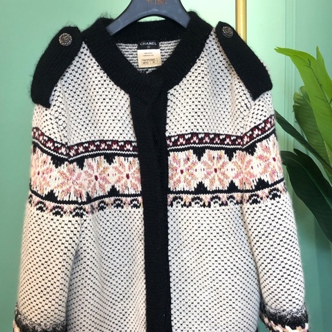 CHANEL jacket