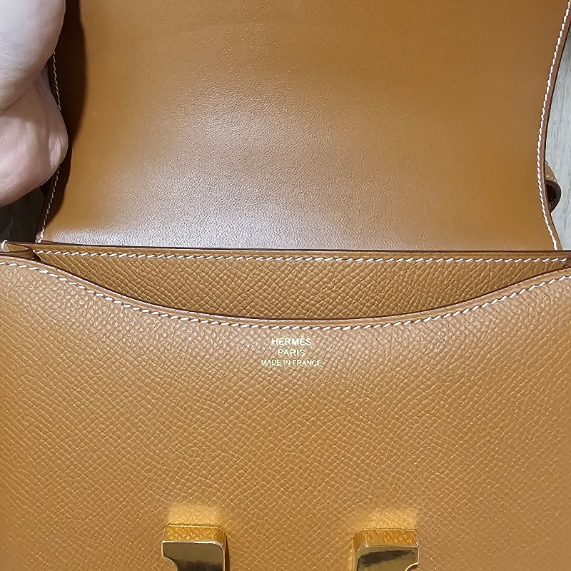 HERMES愛馬仕 康康 mini Constance19 金棕金 StampZ-11