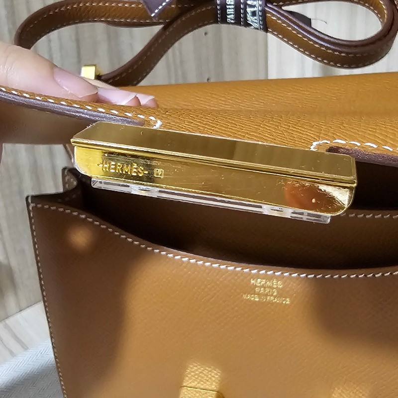 HERMES愛馬仕 康康 mini Constance19 金棕金 StampZ-18