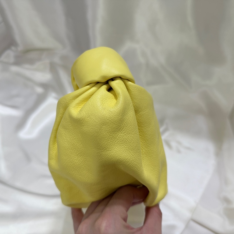 Bottega Veneta double knot 小雞黃 mini-3