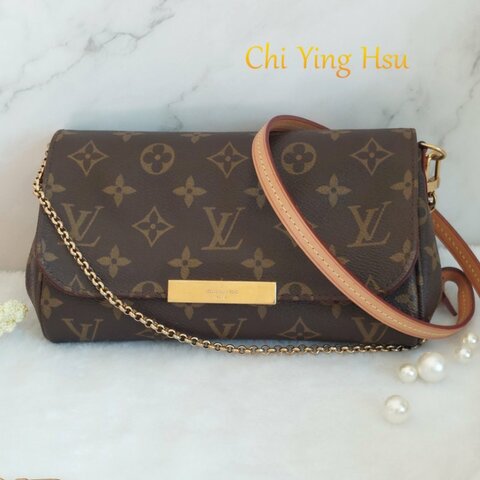 LV 經典老花M40717  🎀現品實拍 🎀  Favorite PM (小) 經典花紋鍊條肩背包 斜背包~二手