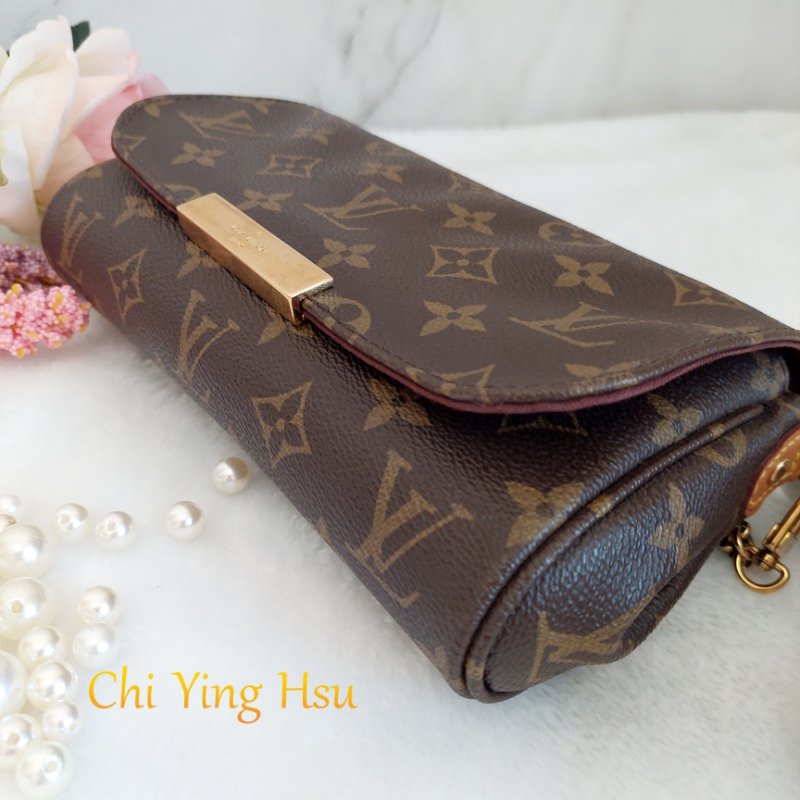 LV 經典老花M40717 🎀現品實拍 🎀 Favorite PM (小) 經典花紋鍊條肩背包 斜背包~二手-24