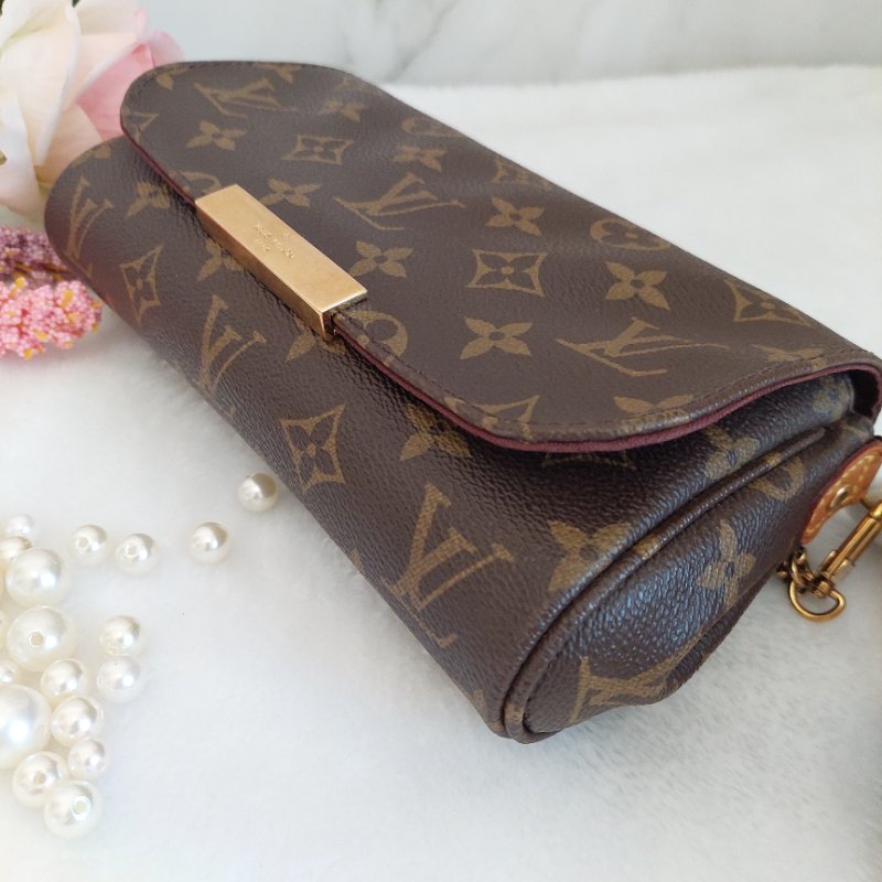 LV 經典老花M40717 🎀現品實拍 🎀 Favorite PM (小) 經典花紋鍊條肩背包 斜背包~二手-72