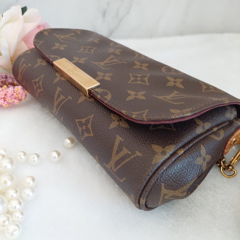 LV 經典老花M40717 🎀現品實拍 🎀 Favorite PM (小) 經典花紋鍊條肩背包 斜背包~二手-76