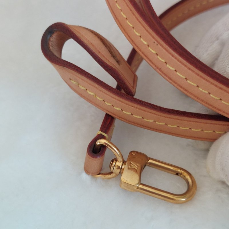 LV 經典老花M40717 🎀現品實拍 🎀 Favorite PM (小) 經典花紋鍊條肩背包 斜背包~二手-83