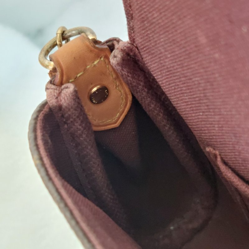 LV 經典老花M40717 🎀現品實拍 🎀 Favorite PM (小) 經典花紋鍊條肩背包 斜背包~二手-94