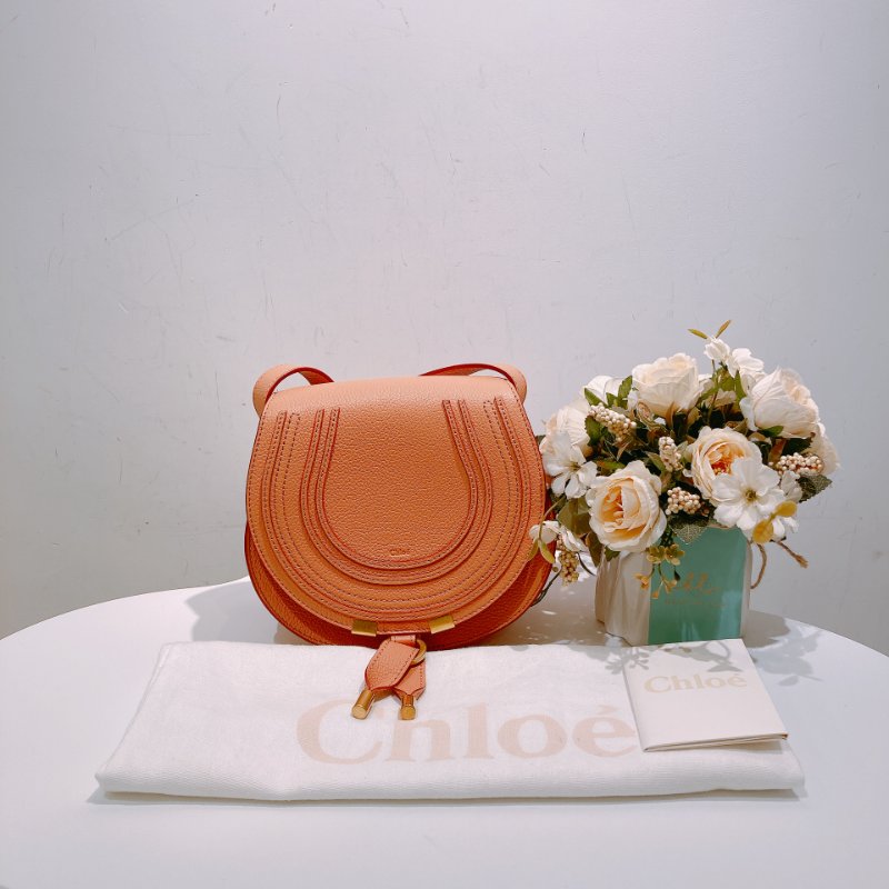 TW4485 Chloé 寇兒 珊瑚粉 小號 馬鞍包Small Marcie bag Leather Coral-15