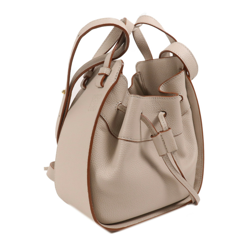 LOEWE 牛皮皮革Mini Hammock金扣手挽肩背兩用袋-2